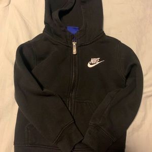 Nike sweatshirt